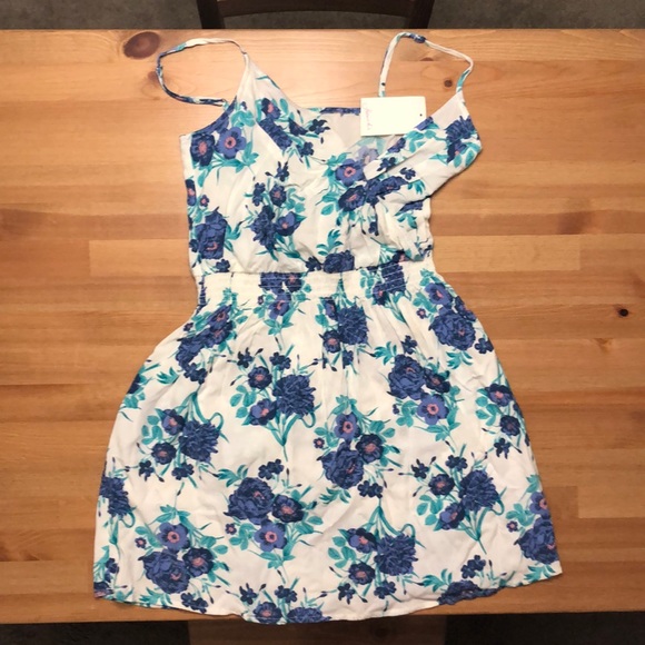 Frenchi Dresses & Skirts - NWT Frenchi Floral Dress Frenchi Dresses & Skirts - NWT Frenchi Floral Dress